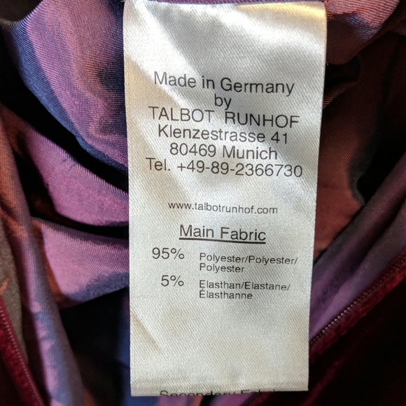 Talbot Runhof Lobata Velvet Capelet Gown - Picture 6 of 6